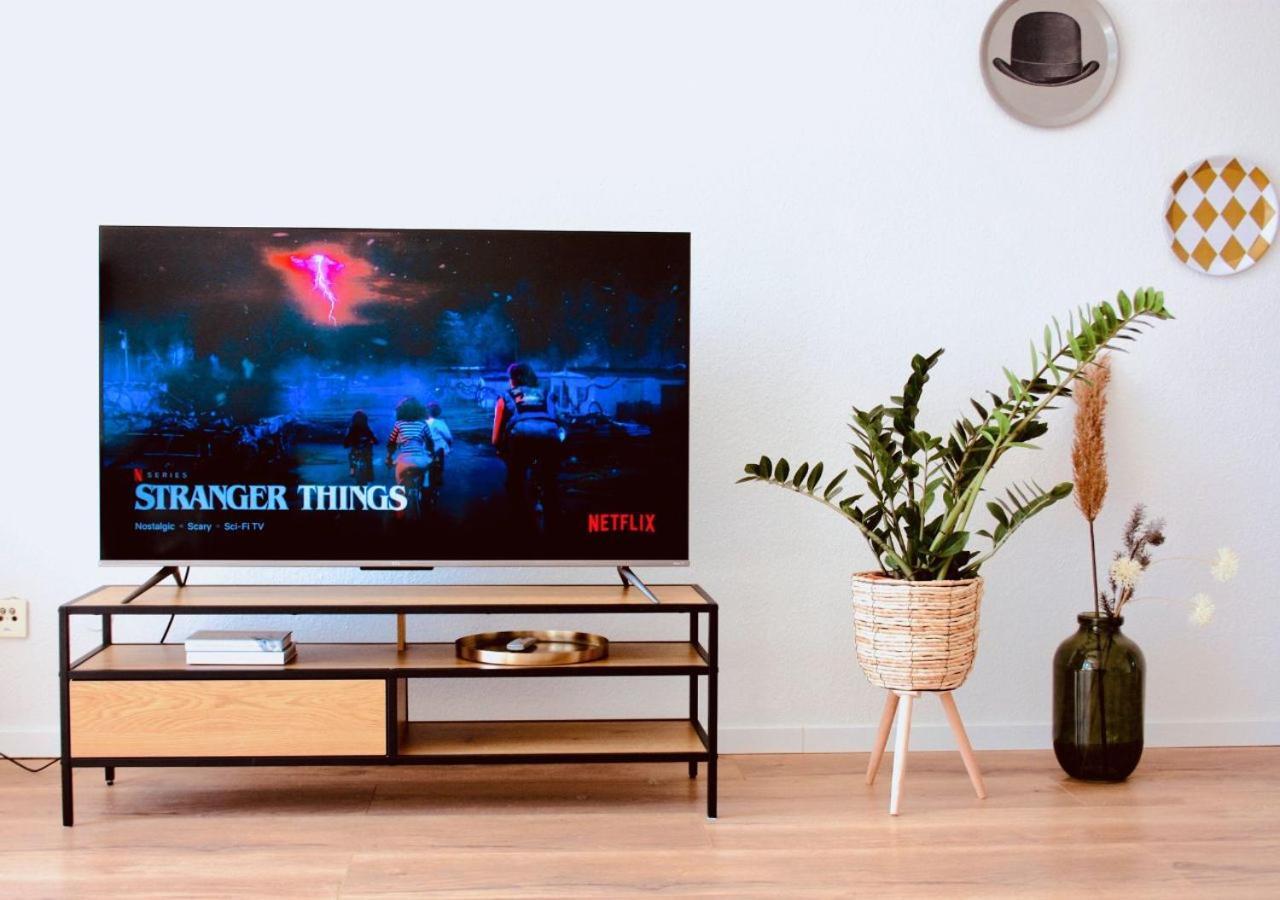 Apartment Mit Balkon - Netflix - Nahe Messe Duesseldorf Krefeld Bagian luar foto