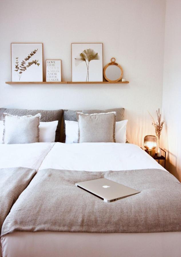Apartment Mit Balkon - Netflix - Nahe Messe Duesseldorf Krefeld Bagian luar foto