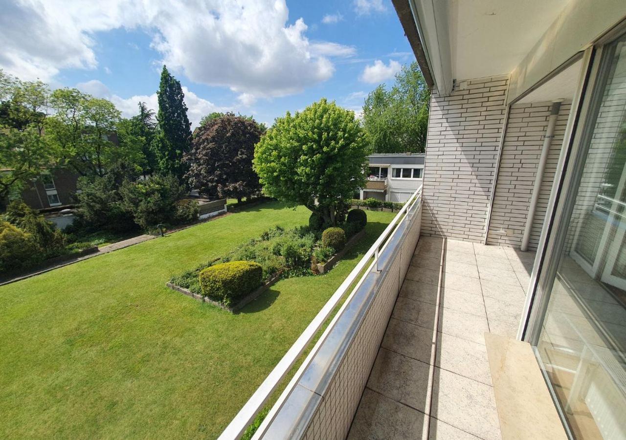 Apartment Mit Balkon - Netflix - Nahe Messe Duesseldorf Krefeld Bagian luar foto